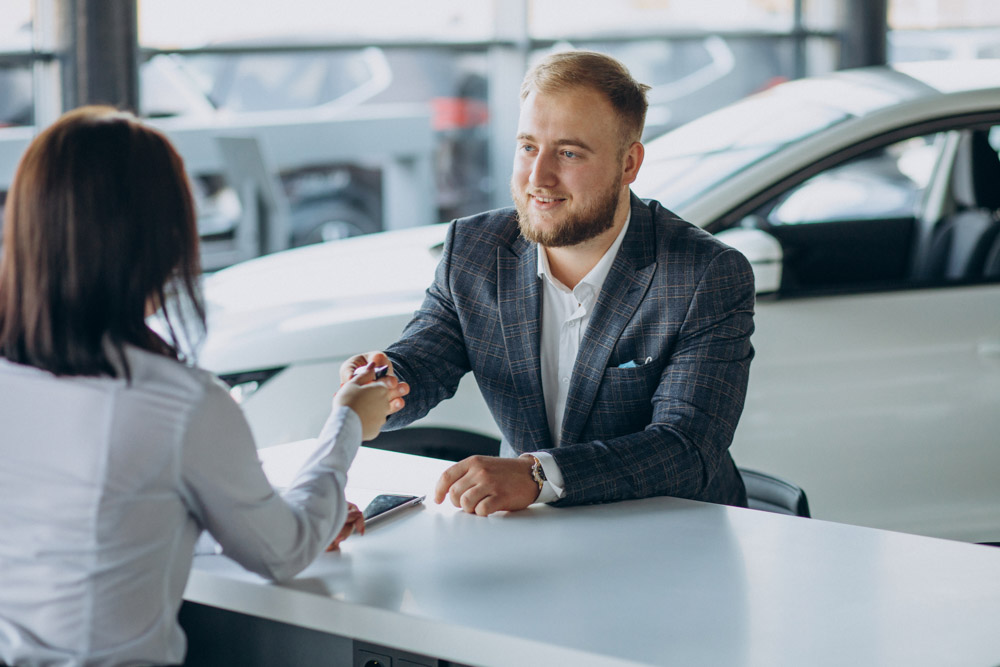 Покупка автомобиля по программе trade-in в автосалоне