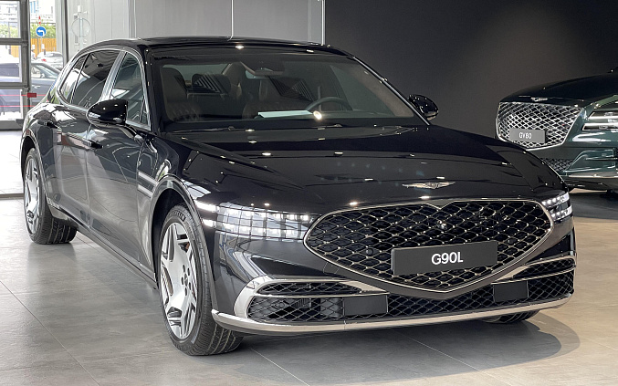 AUTONEWS: Официальный дилер Genesis начал продажи нового поколения седана G90 с двумя вариантами длины колесной базы