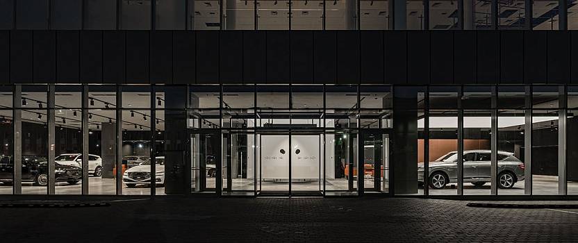 GENESIS БорисХоф Центр