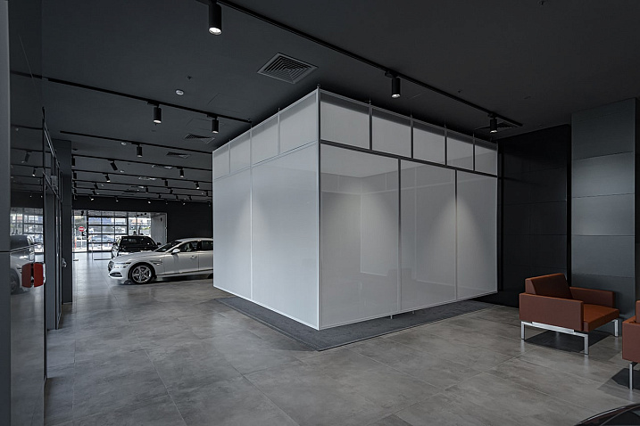 GENESIS БорисХоф Центр