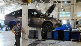 ИЗВЕСТИЯ: Возврату подлежит: в 2023 году чаще всего отзывали автомобили BMW и Lada